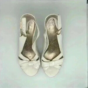 White hot kiss Heels sandals Size 8